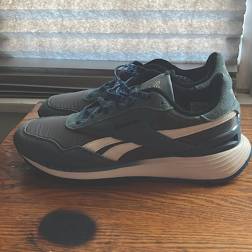 Reebok tennis shoes